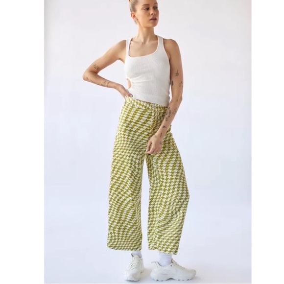 Urban Outfitters Olympia Print Pant Size Medium - Picture 1 of 8